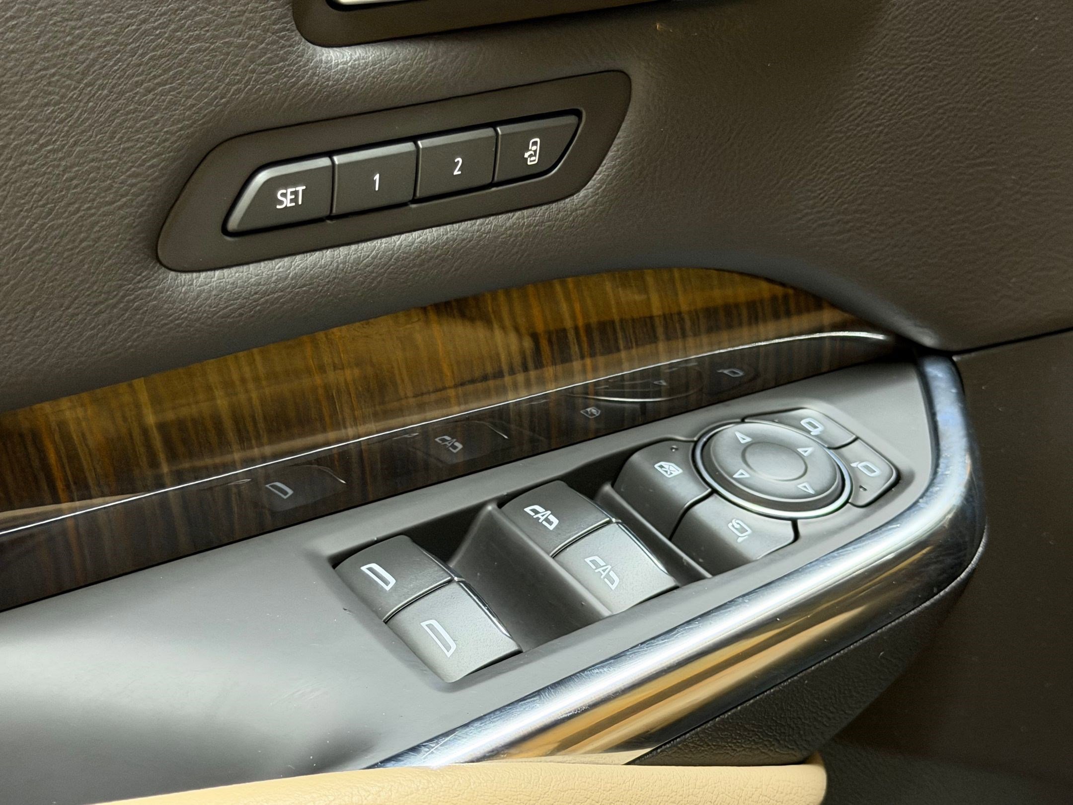 Certified 2024 Cadillac XT4 Premium Luxury image 23