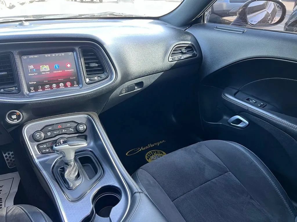 Used 2016 Dodge Challenger R/T Scat Pack RWD image 28