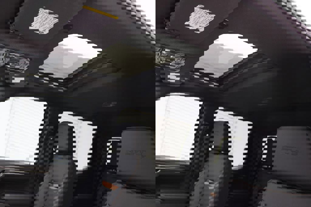 Used 2025 GMC Sierra 1500 AT4 w/ AT4 Premium Package image 26