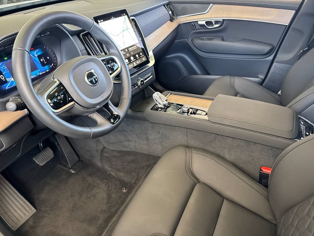 New 2026 Volvo XC90 B5 Core AWD/4WD image 9