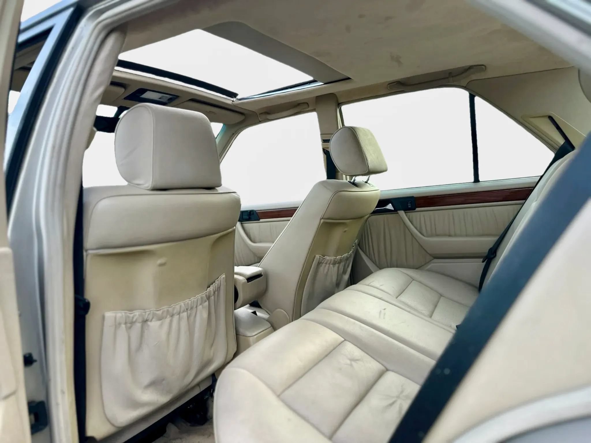 Used 1994 Mercedes-Benz E 320 Sedan image 10
