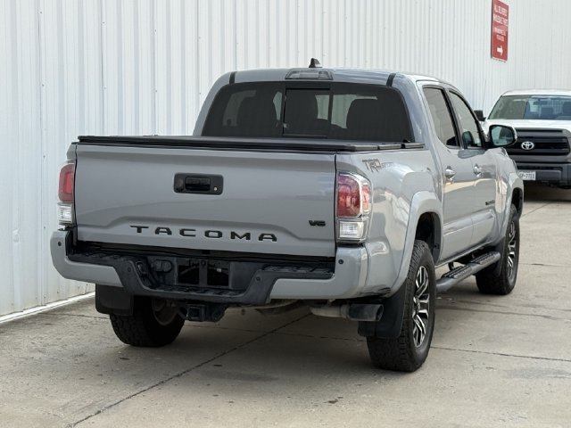 Used 2020 Toyota Tacoma TRD Sport w/ Technology Package RWD image 4