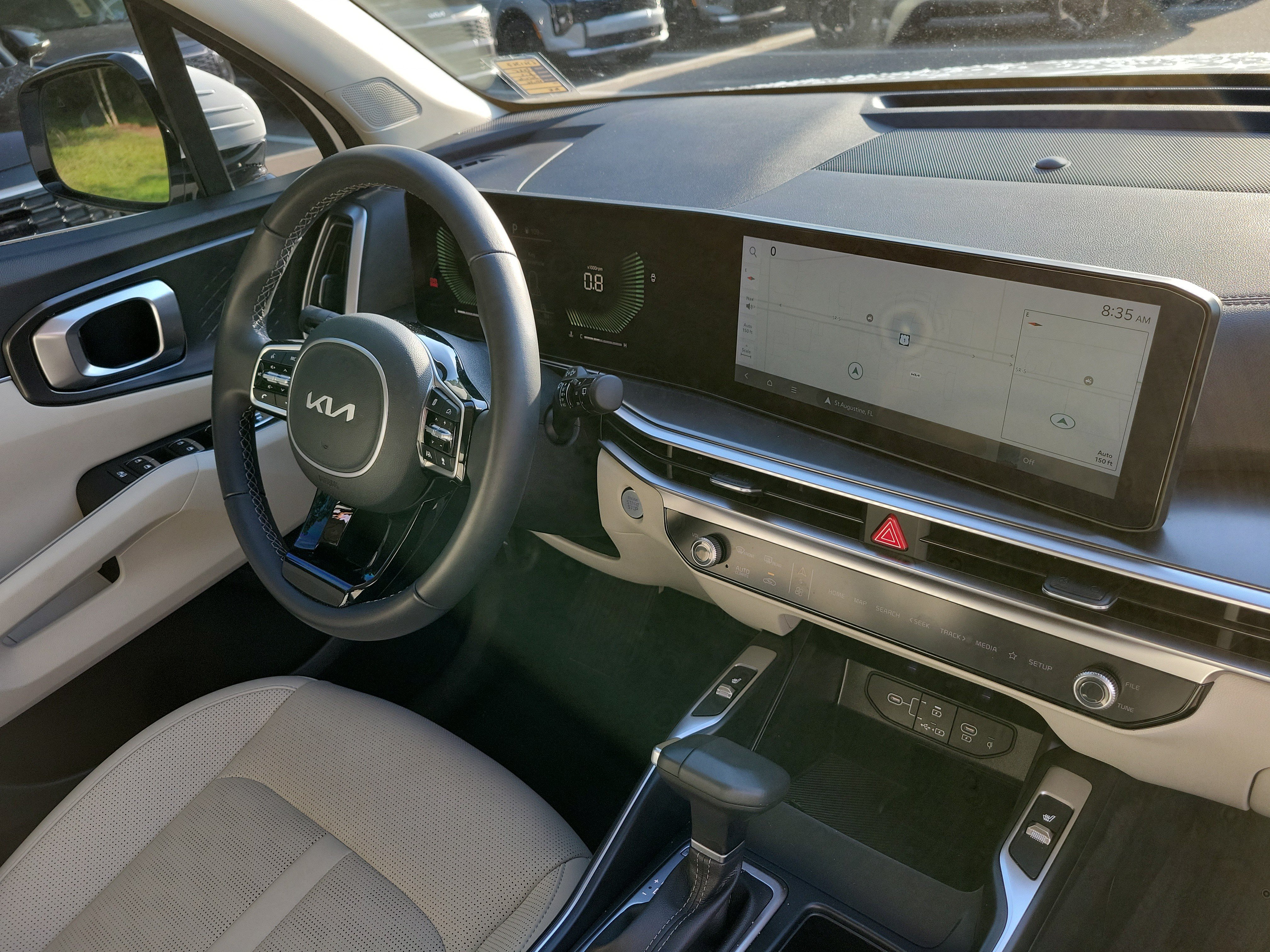 Certified 2025 Kia Sorento S FWD image 6