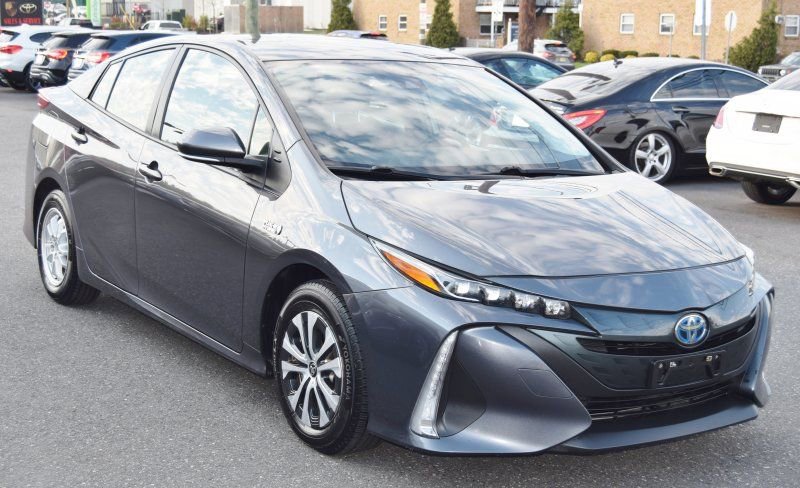 Used 2021 Toyota Prius Prime LE FWD image 16