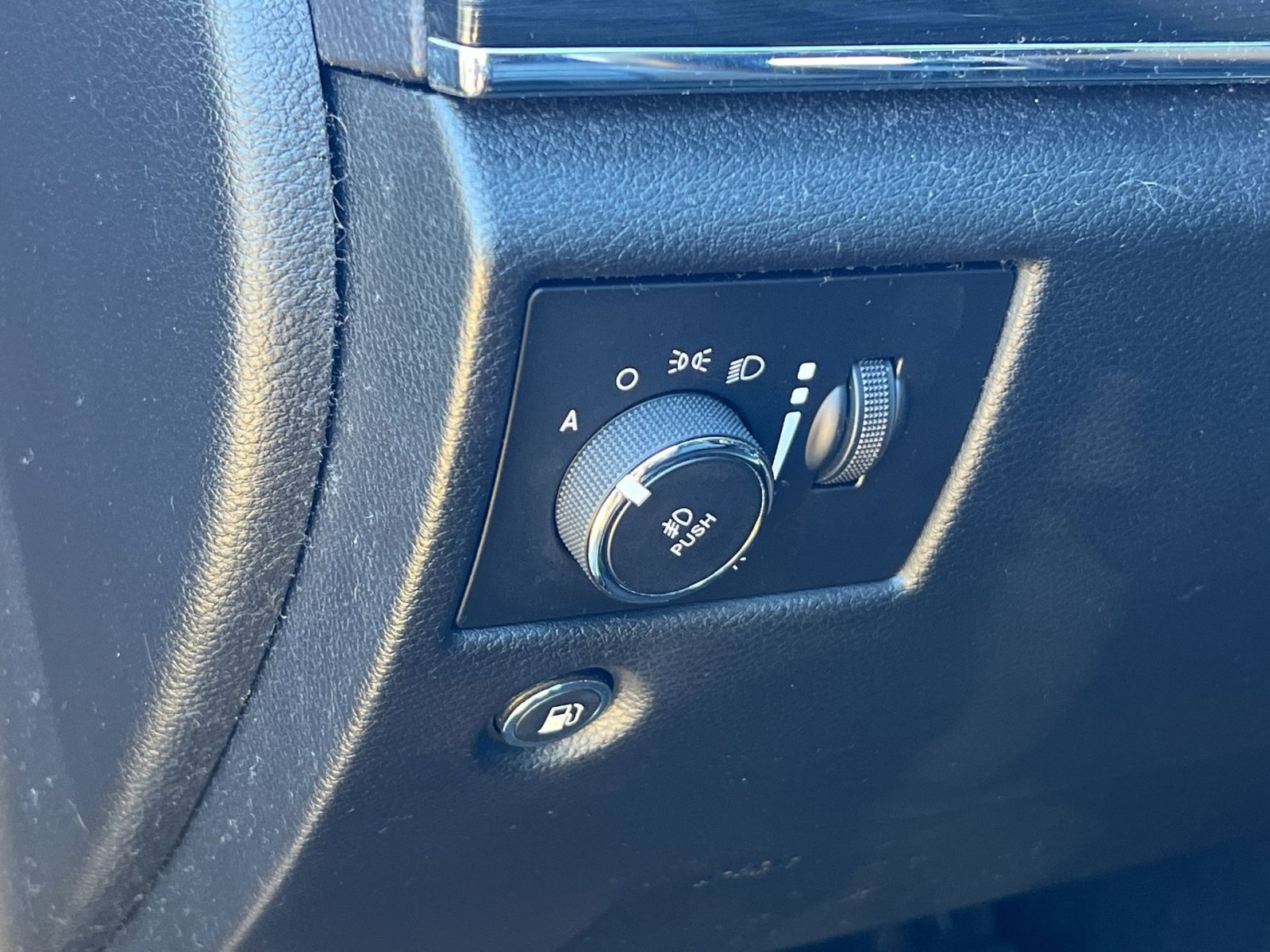 Used 2019 Jeep Grand Cherokee Trailhawk w/ Trailhawk Luxury Group image 28