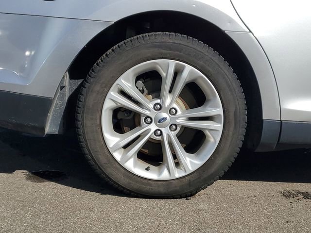 Used 2014 Ford Taurus SEL FWD image 5