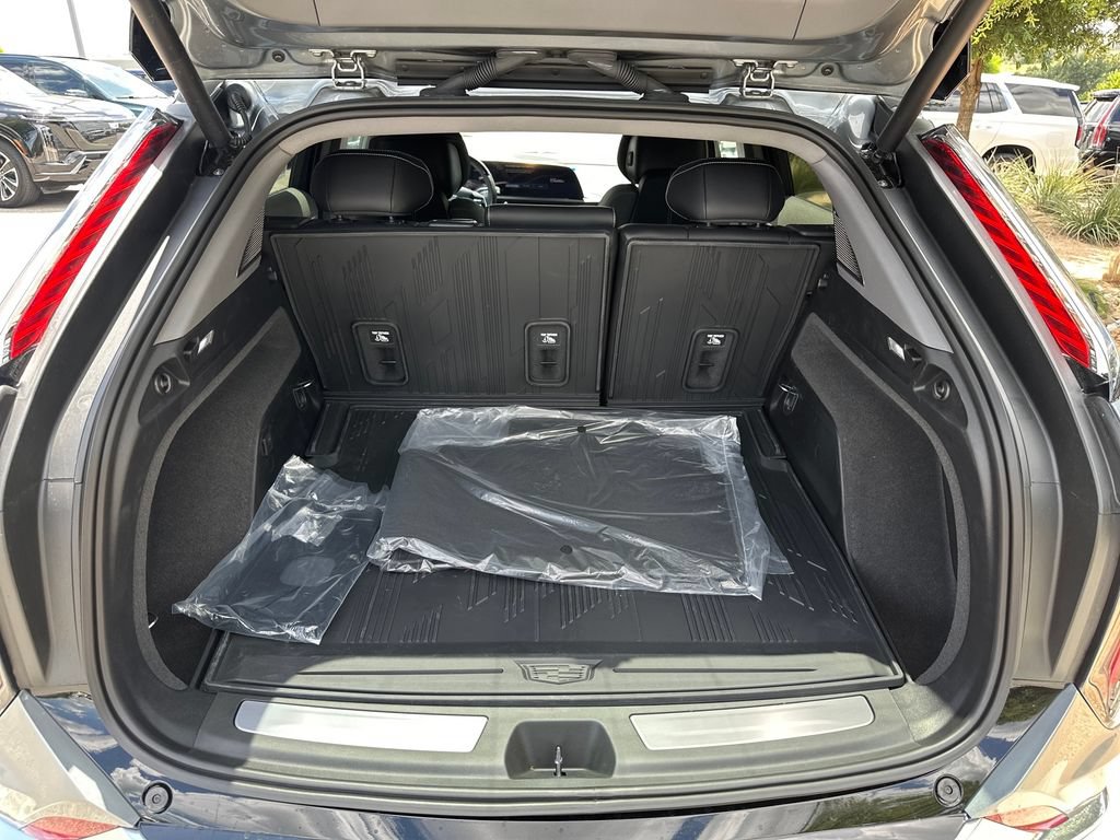 New 2027 Cadillac Optiq Luxury RWD image 41