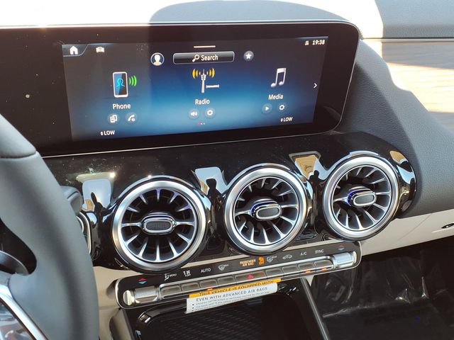 New 2026 Mercedes-Benz GLA 250 4MATIC image 5