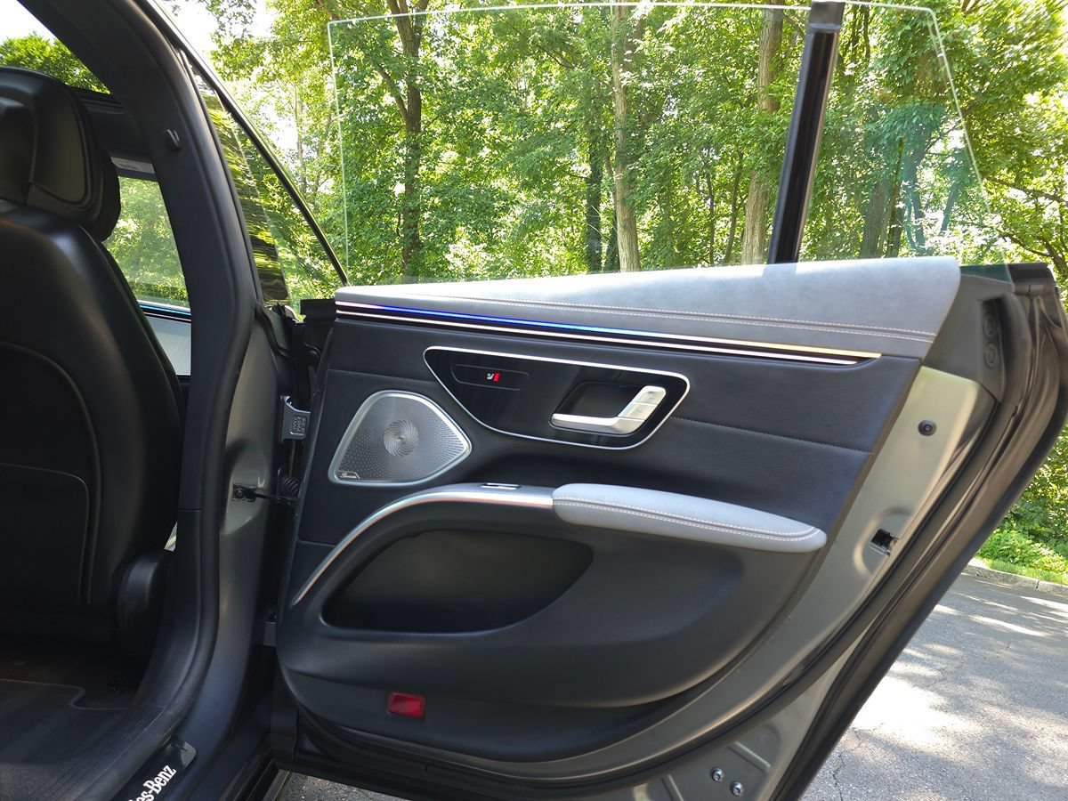 Used 2023 Mercedes-Benz EQS 450+ 4MATIC Sedan image 21
