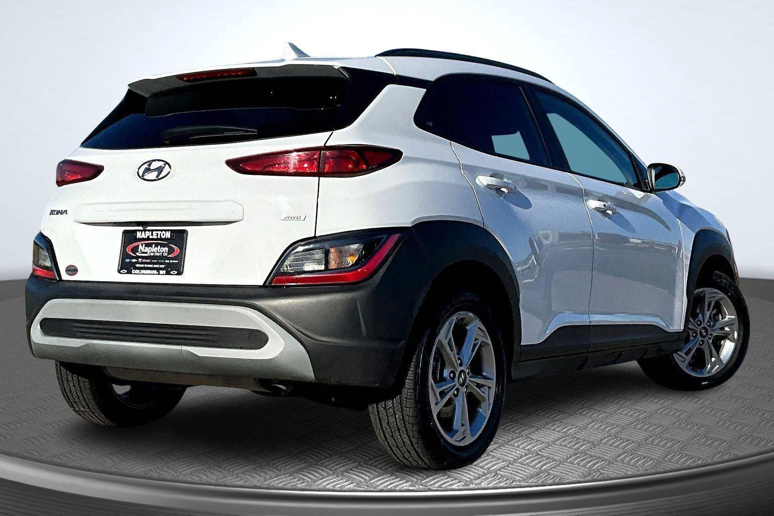 Used 2023 Hyundai Kona SEL w/ Cargo Package image 2