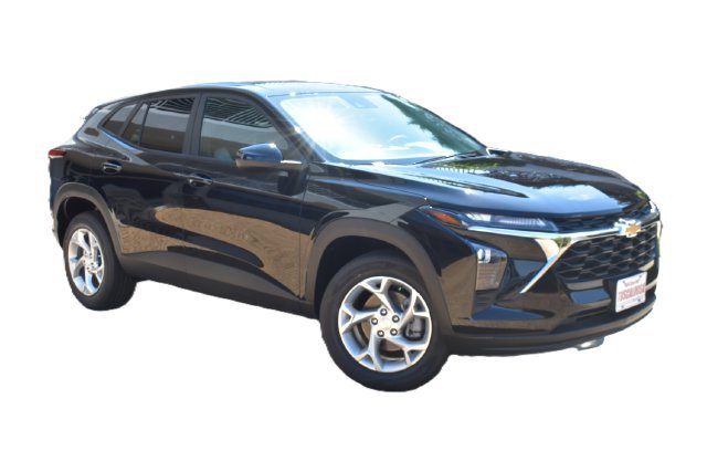 New 2026 Chevrolet Trax LS w/ LS Convenience Package FWD image 2