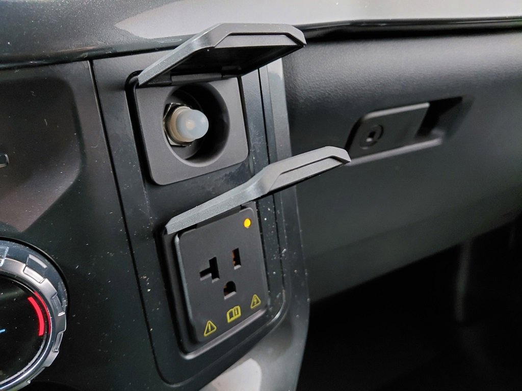 Certified 2022 Ford F150 XLT w/ Equipment Group 302A High image 35