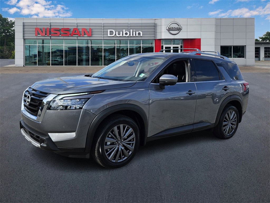 New 2025 Nissan Pathfinder SL