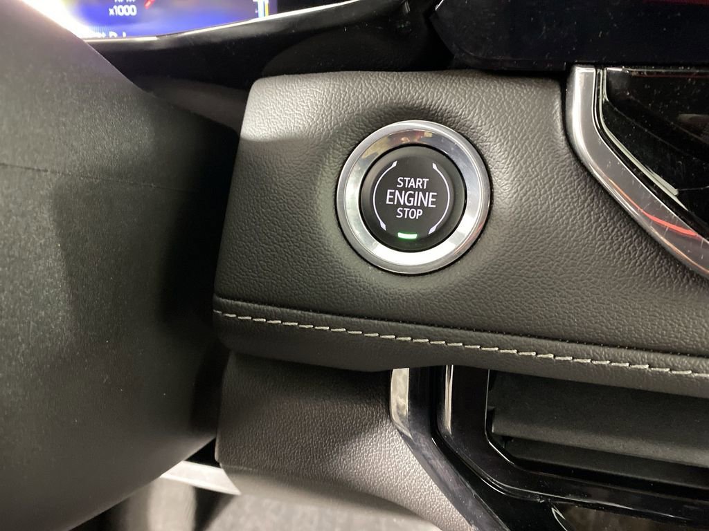 Used 2023 Chevrolet Colorado LT w/ LT Convenience Package II image 20