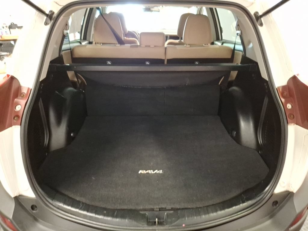Used 2015 Toyota RAV4 XLE AWD/4WD image 11