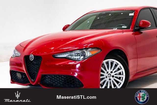 Used 2022 Alfa Romeo Giulia Sprint video 2