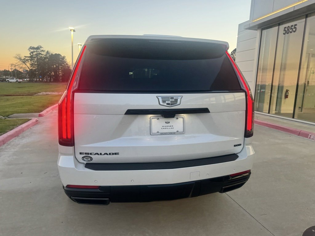 Used 2025 Cadillac Escalade Sport Platinum w/ LPO, ONYX Package image 4