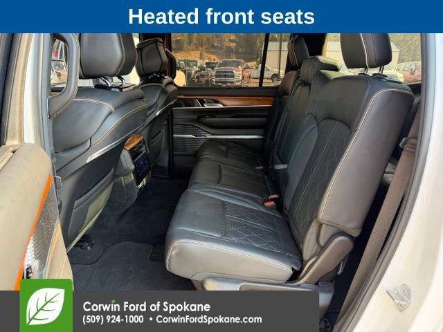 Used 2022 Jeep Grand Wagoneer Series III AWD/4WD image 11