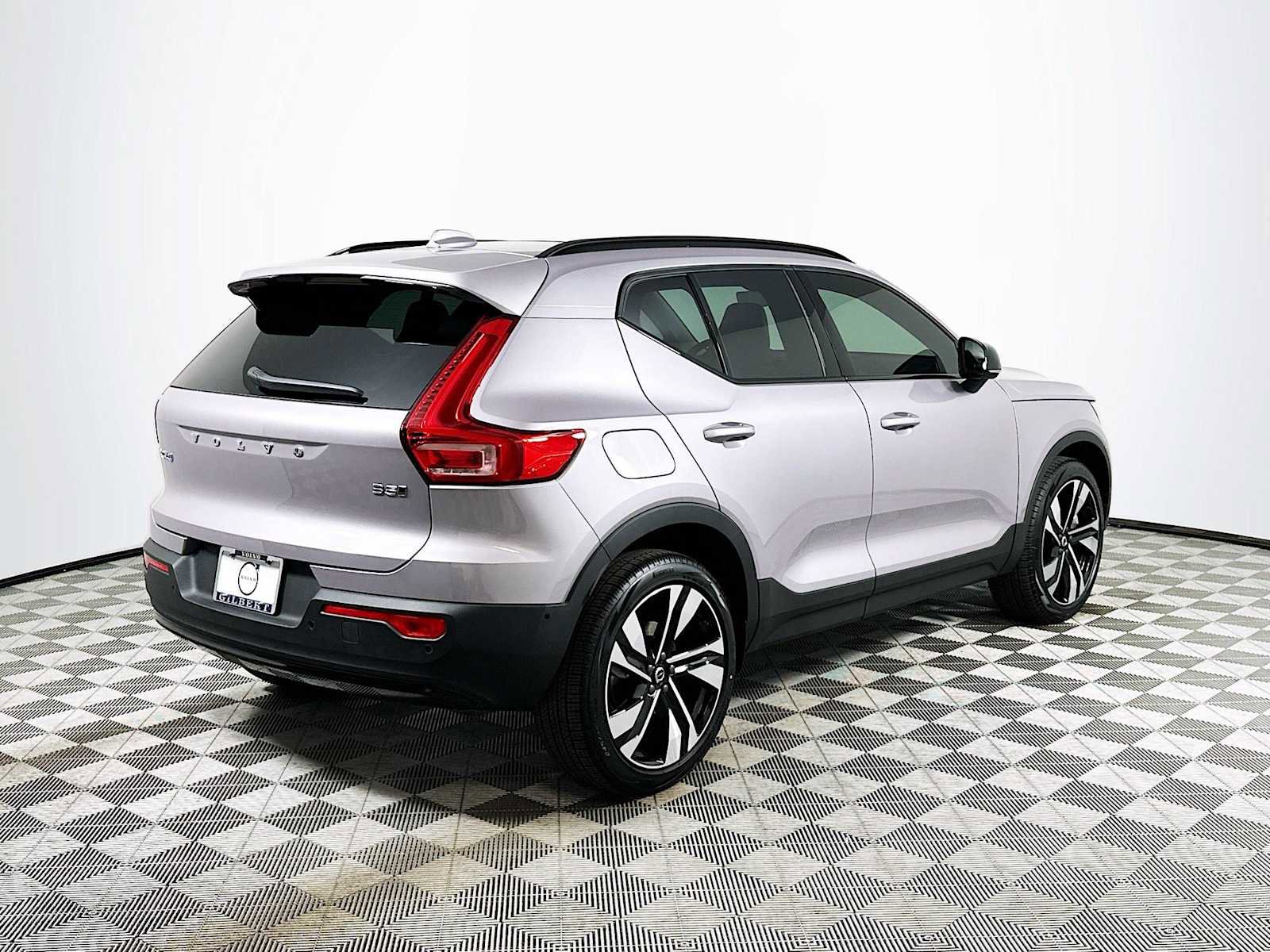 New 2026 Volvo XC40 B5 Ultra w/ Climate Package AWD/4WD image 7