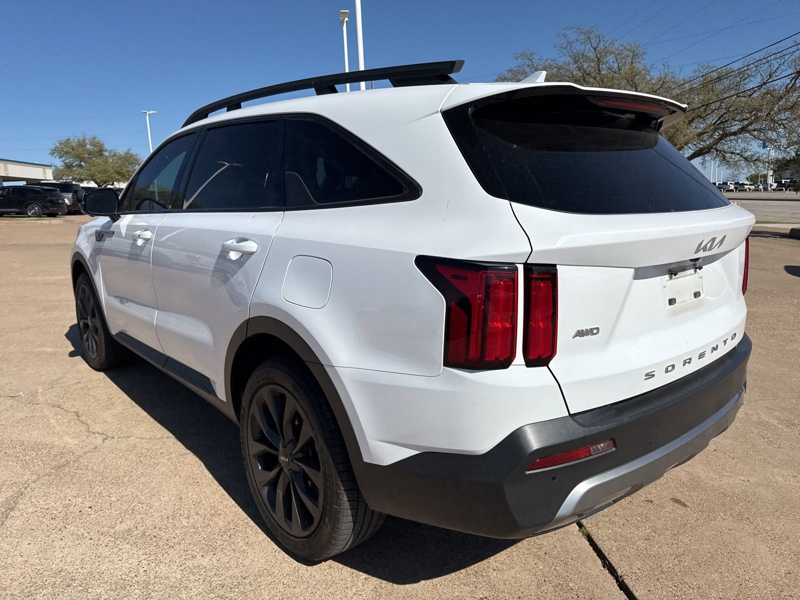 Used 2022 Kia Sorento SX Prestige w/ Rust Color Package image 5