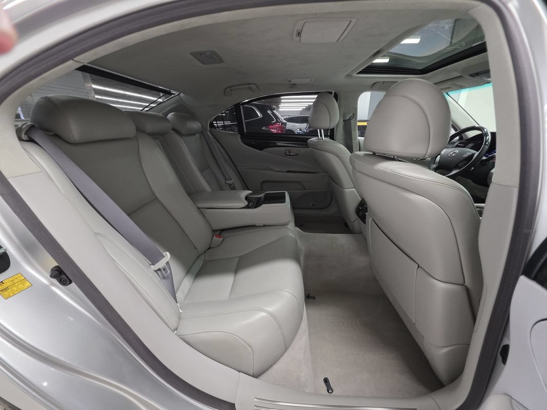 Used 2011 Lexus LS 460 L AWD/4WD image 22