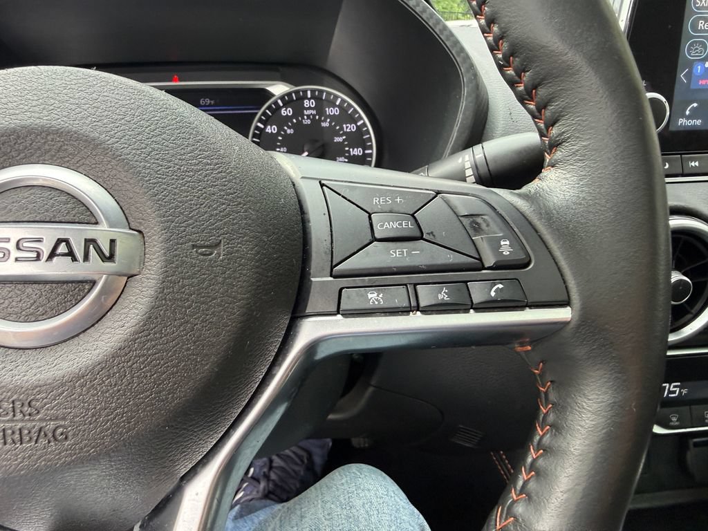 Used 2023 Nissan Sentra SR w/ SR Premium Package FWD image 23