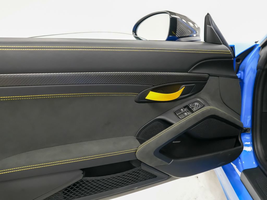 Certified 2025 Porsche 718 Boxster Spyder RS RWD image 19