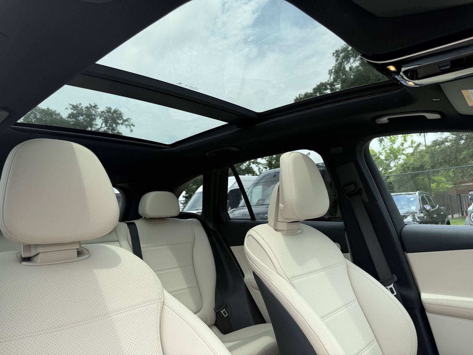 Certified 2026 Mercedes-Benz GLC 300 image 32