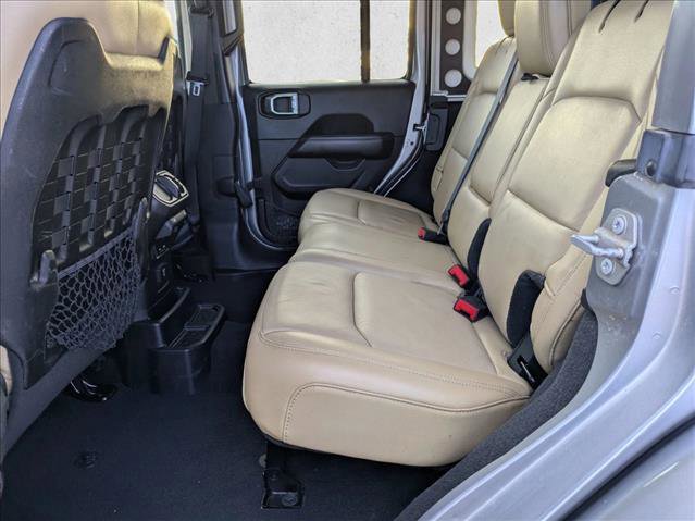 Used 2018 Jeep Wrangler Unlimited Rubicon image 17