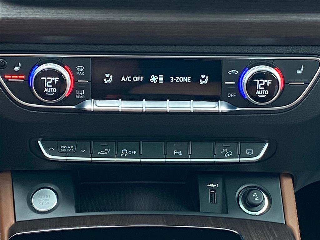 Used 2024 Audi Q5 e Premium Plus w/ Premium Plus Package image 10