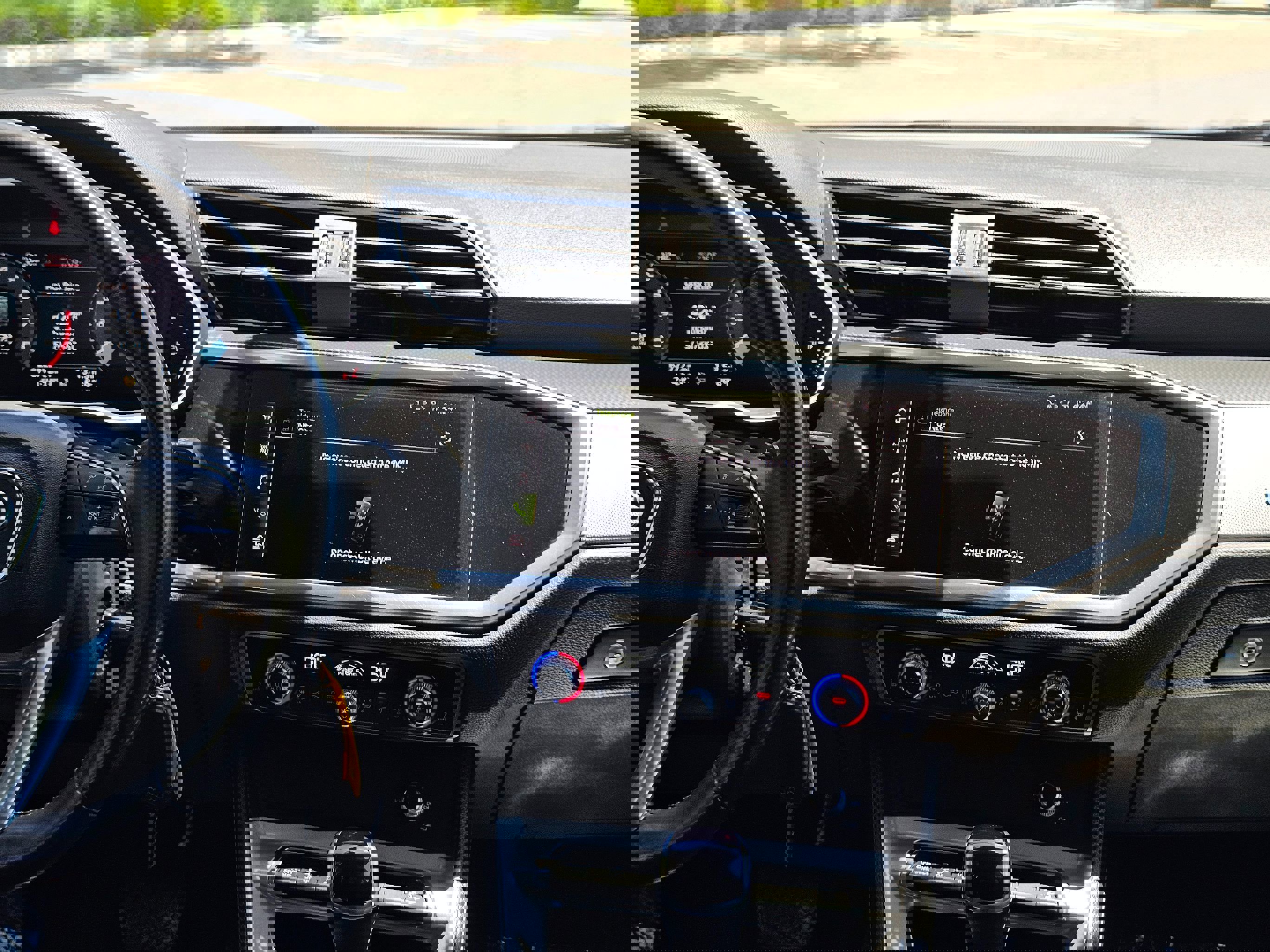 Used 2023 Audi Q3 2.0T Premium w/ 19" Wheel Package AWD/4WD image 21