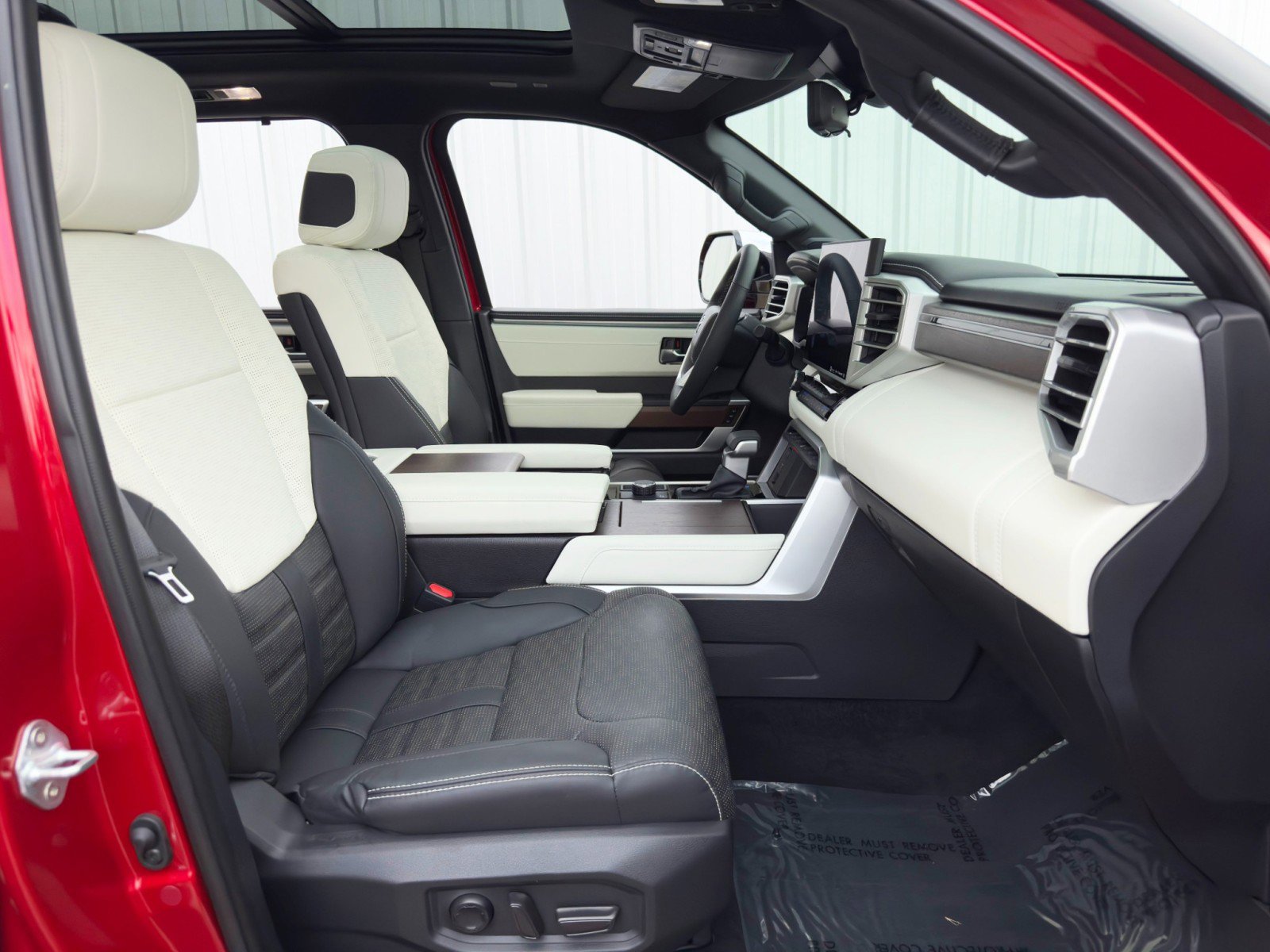 Used 2024 Toyota Sequoia Capstone image 16