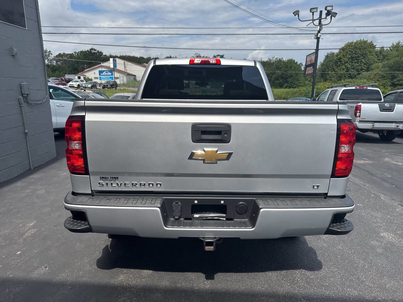Used 2018 Chevrolet Silverado 1500 LT w/ All Star Edition AWD/4WD image 7