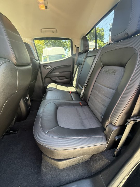Used 2018 GMC Canyon All Terrain w/ Trailering Package AWD/4WD image 14
