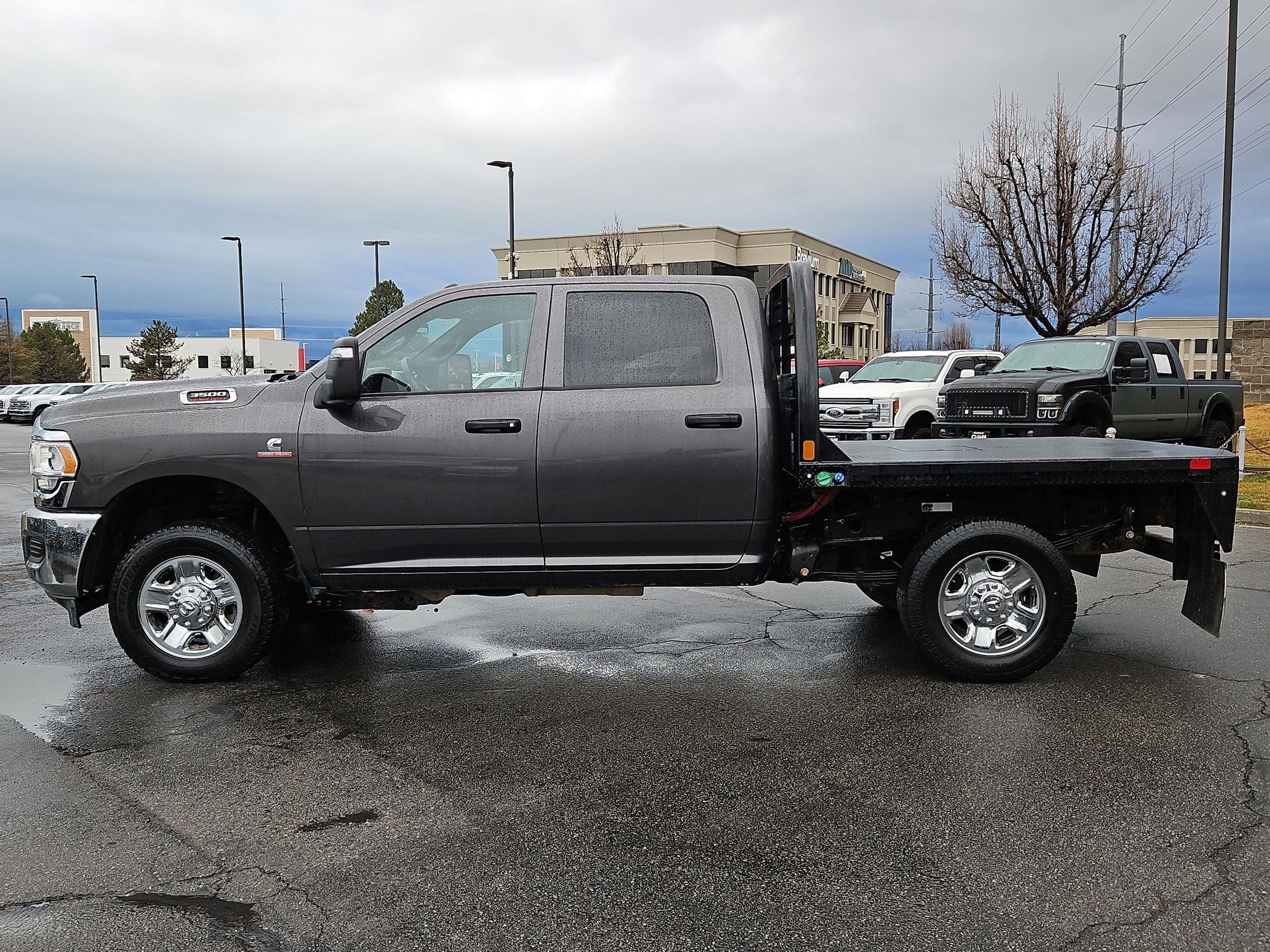 Used 2024 RAM 3500 Tradesman w/ Chrome Appearance Group image 10