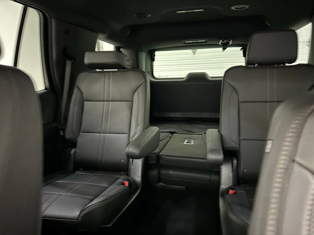 Used 2025 Chevrolet Tahoe High Country AWD/4WD image 36