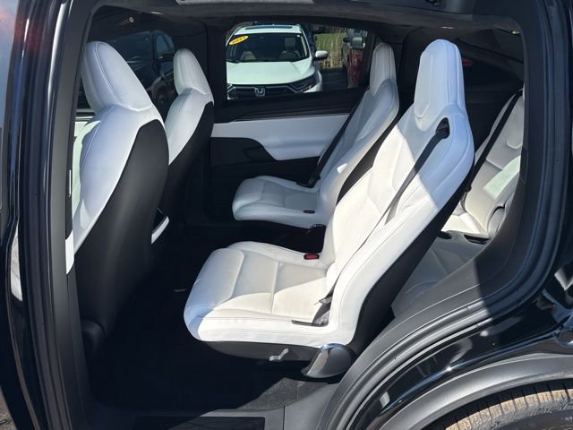Used 2022 Tesla Model X Plaid image 17