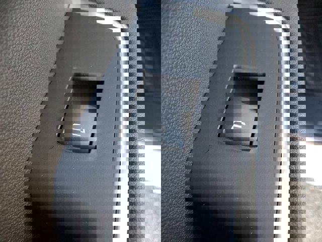 New 2025 GMC Sierra 1500 Elevation w/ Preferred Package image 16