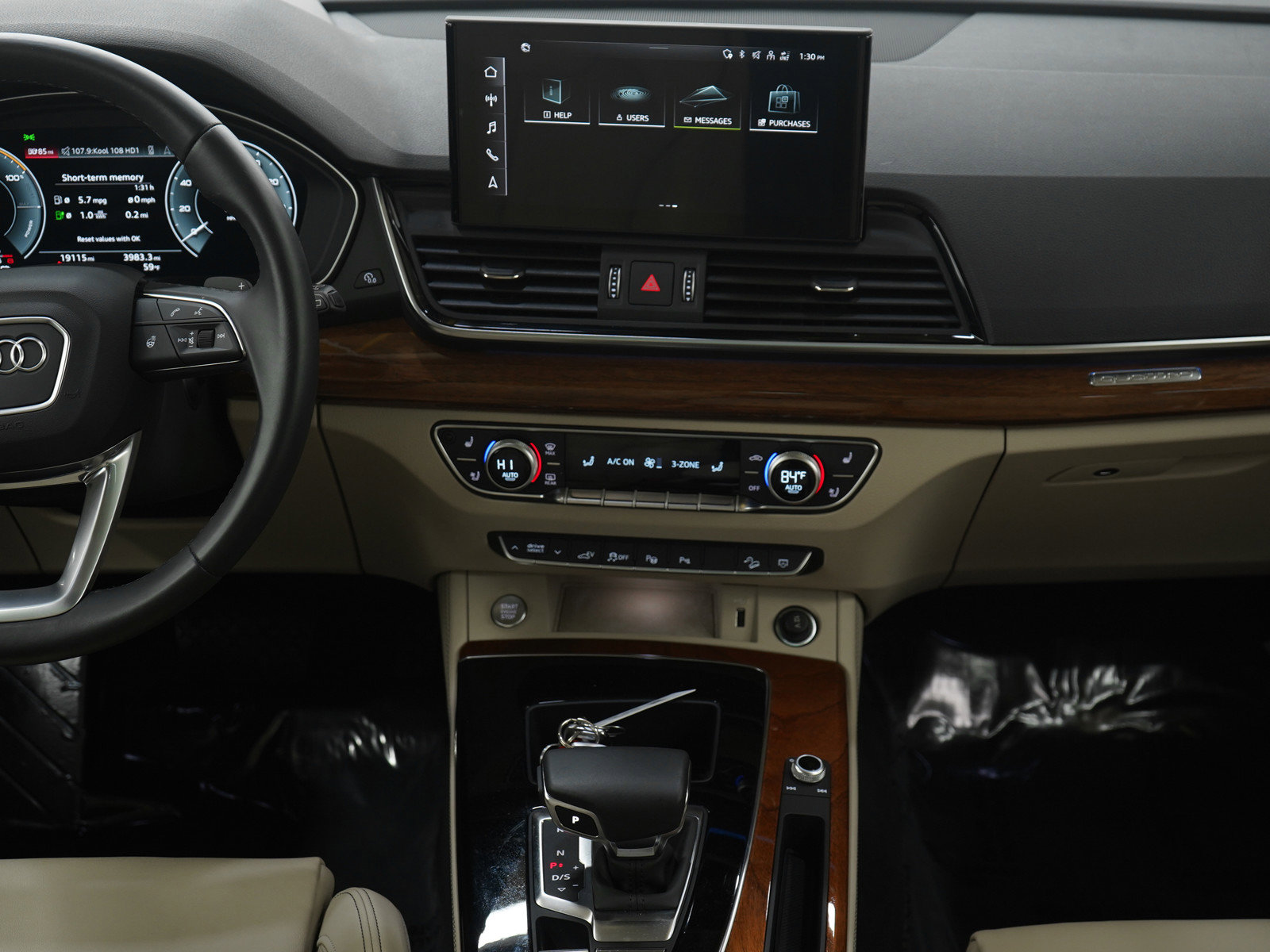 Used 2023 Audi Q5 e Prestige w/ Prestige Package image 16