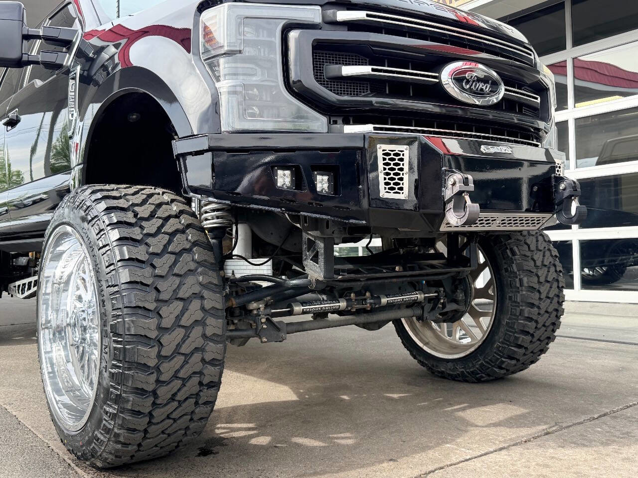 Used 2019 Ford F250 Lariat w/ Lariat Value Package AWD/4WD image 16