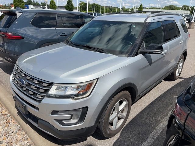 Used 2017 Ford Explorer XLT