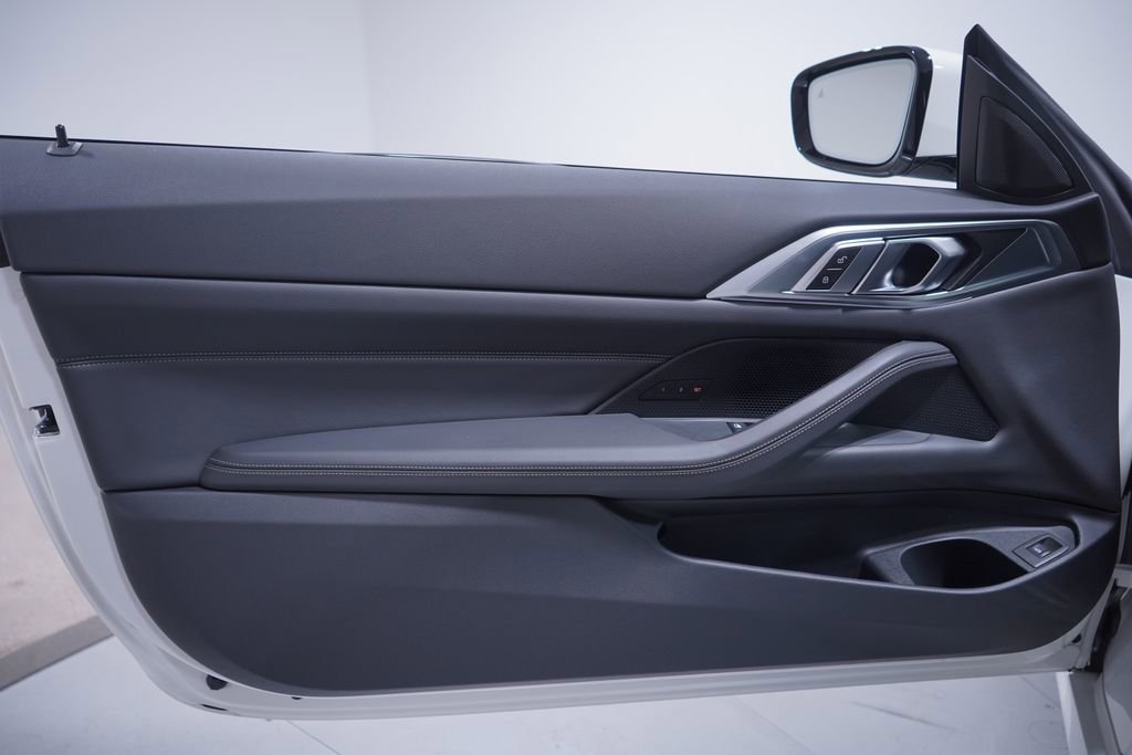 Used 2026 BMW 430i Coupe w/ Convenience Package image 15