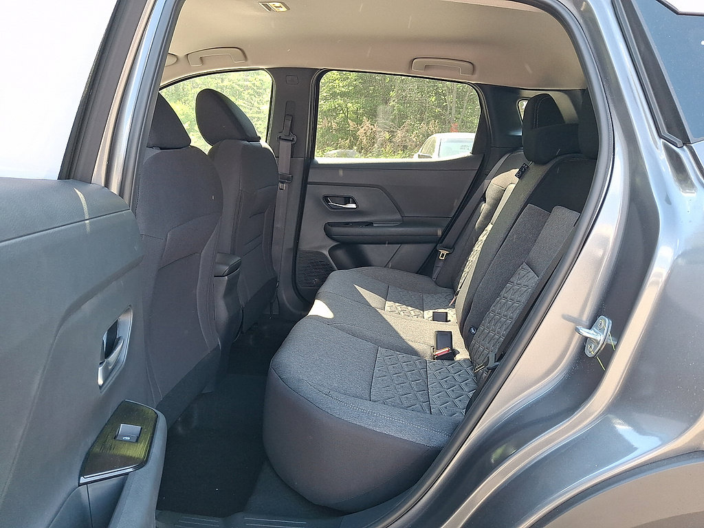 New 2026 Nissan Kicks SV w/ Interior Electronics Package AWD/4WD image 5