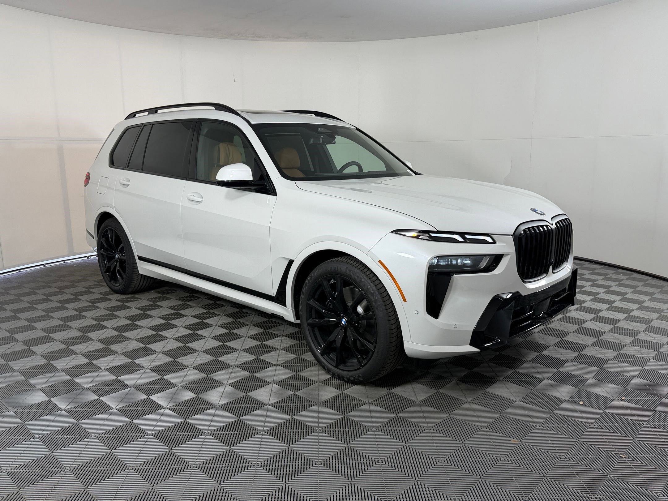 New 2027 BMW X7 xDrive40i w/ M Sport Package AWD/4WD image 7
