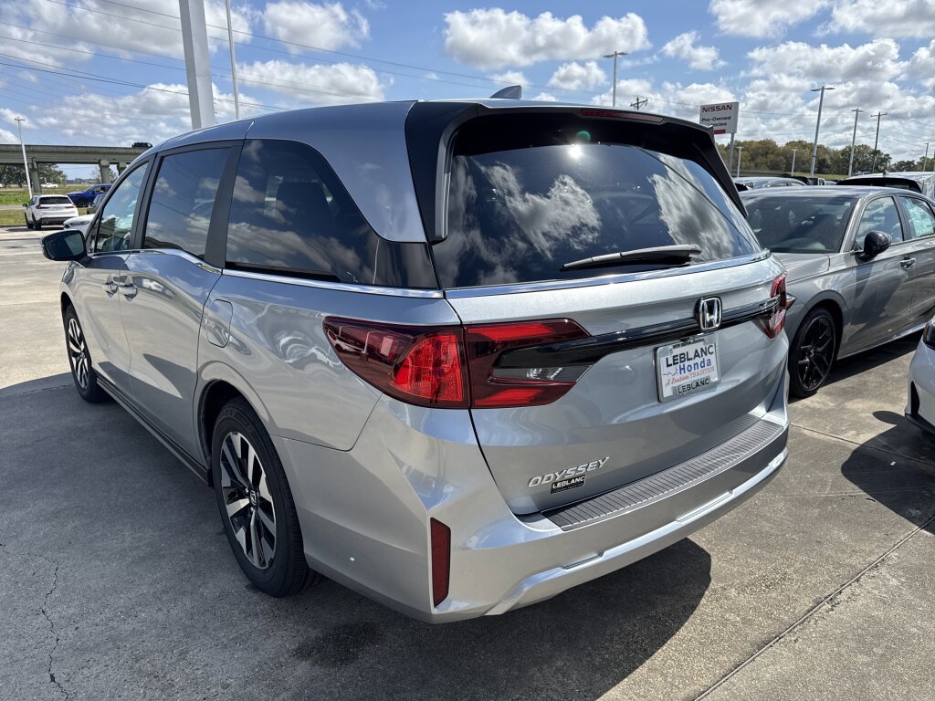 New 2026 Honda Odyssey EX-L image 7