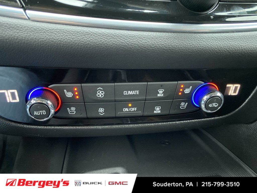 Certified 2021 Buick Enclave Avenir w/ Avenir Technology Package AWD/4WD image 39