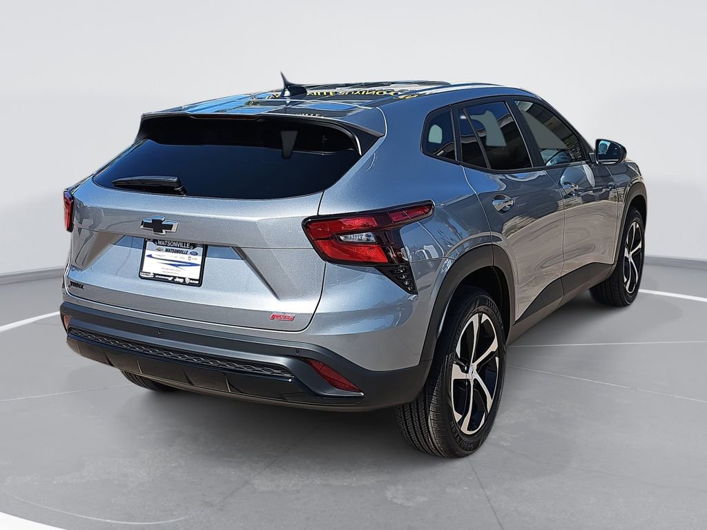 New 2026 Chevrolet Trax RS w/ Sunroof Package image 3