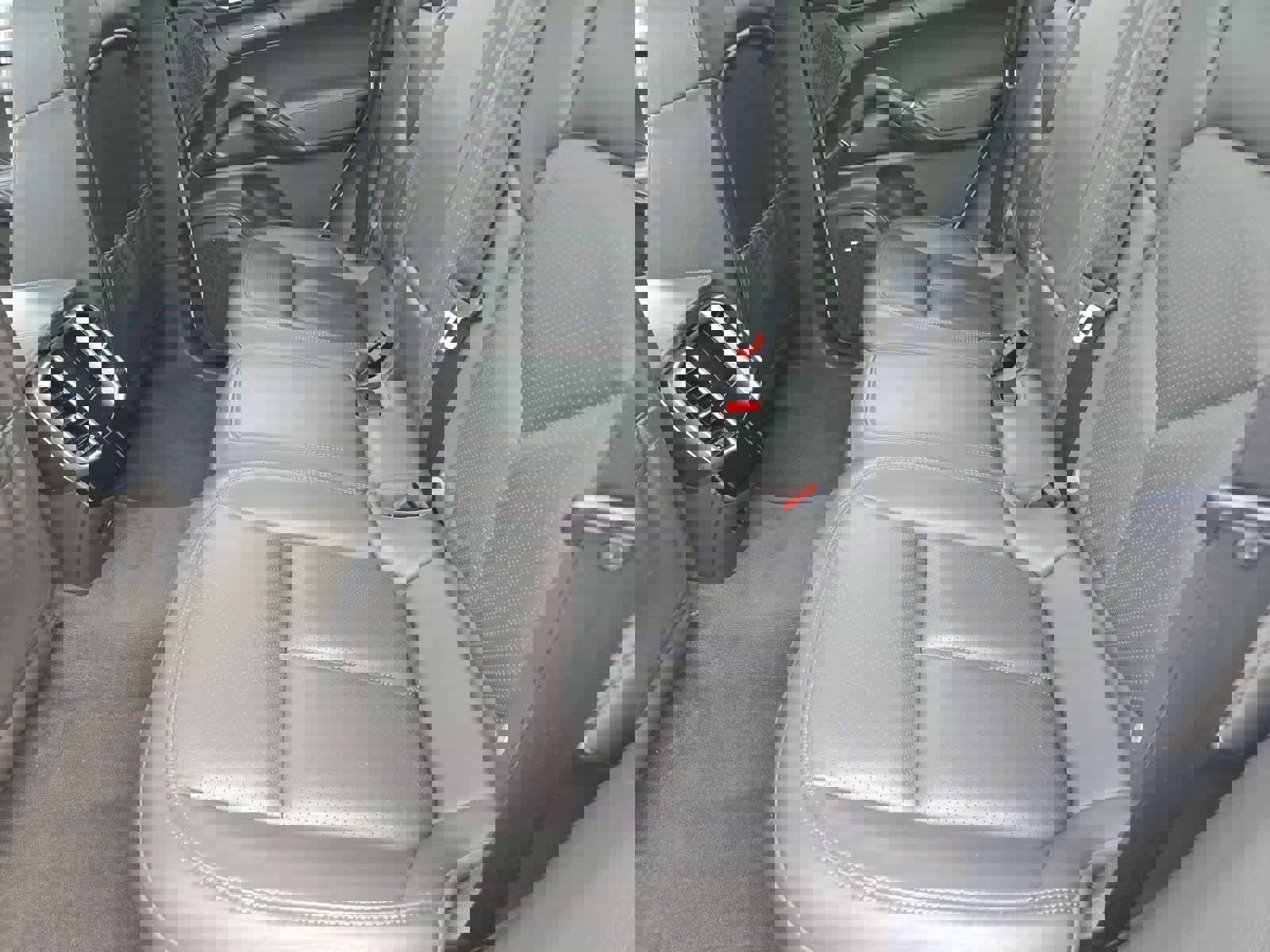 Used 2017 Porsche Cayenne image 19