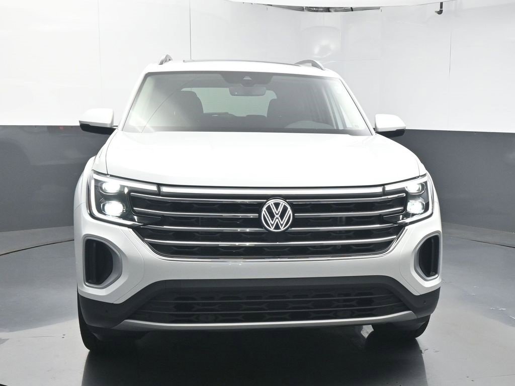 New 2026 Volkswagen Atlas SE image 2