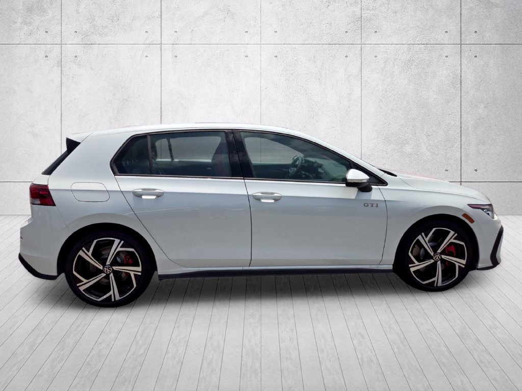 New 2026 Volkswagen GTI SE FWD image 6